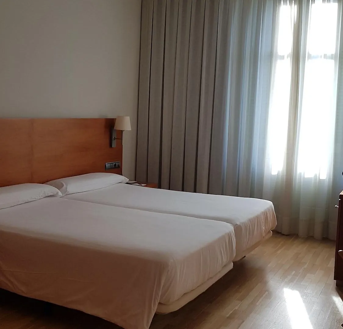 Onix Rambla Hotel Barcelona 3*,